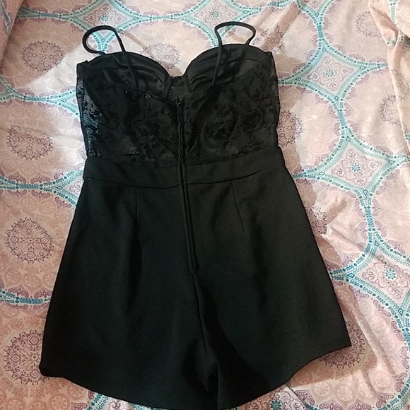 Romper - Picture 2 of 4